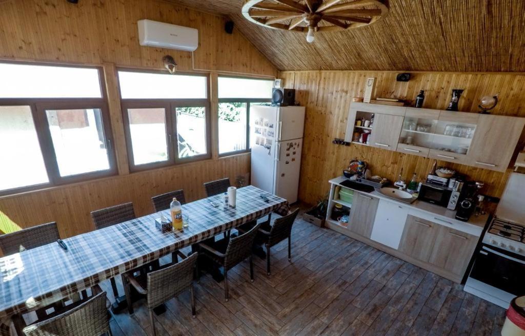 Апартаменты Casa Irimia Сулина Экстерьер фото